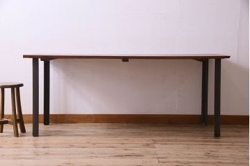 アンティーク家具　和製アンティーク　古材使用　欅材の鉄脚テーブル(作業台)(2)