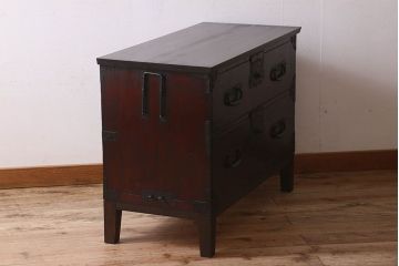 アンティーク家具　明治大正期　鋲が豪華な時代箪笥ローボード(ローチェスト、引き出し)(1)