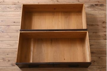 アンティーク家具　明治大正期　鋲が豪華な時代箪笥ローボード(ローチェスト、引き出し)(1)