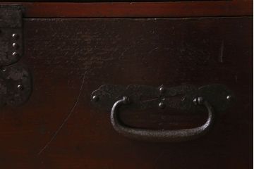 アンティーク家具　明治大正期　鋲が豪華な時代箪笥ローボード(ローチェスト、引き出し)(1)