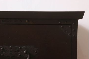 アンティーク家具　明治大正期　鋲が豪華な時代箪笥ローボード(ローチェスト、引き出し)(2)