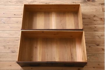 アンティーク家具　明治大正期　鋲が豪華な時代箪笥ローボード(ローチェスト、引き出し)(2)