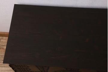 アンティーク家具　和製アンティーク　脚付き!観音開き時代箪笥ローボード(ローチェスト、引き出し、リビングボード)