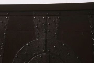 アンティーク家具　和製アンティーク　脚付き!観音開き時代箪笥ローボード(ローチェスト、引き出し、リビングボード)