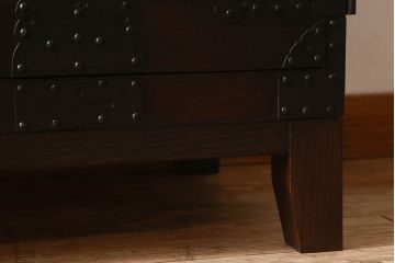 アンティーク家具　和製アンティーク　脚付き!観音開き時代箪笥ローボード(ローチェスト、引き出し、リビングボード)