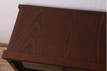 アンティーク家具　和製アンティーク　前面ケヤキ材　モールガラス入りの収納棚(食器棚、本箱、ブックケース)