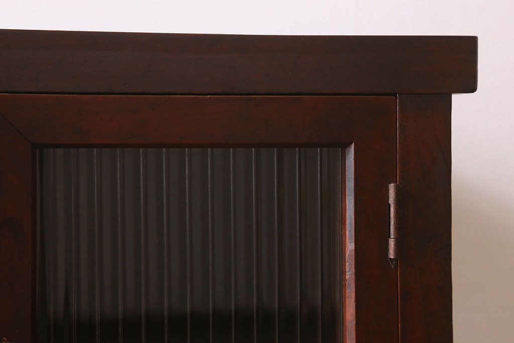 アンティーク家具　和製アンティーク　前面ケヤキ材　モールガラス入りの収納棚(食器棚、本箱、ブックケース)