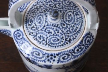 江戸中期　古伊万里　蛸唐草染付銚子(急須、水注)