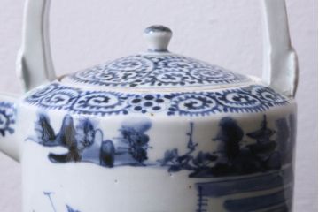江戸中期　古伊万里　蛸唐草染付銚子(急須、水注)
