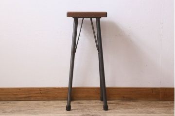 アンティーク雑貨　ラフジュ工房オリジナル　鉄脚ハイスツール(椅子、チェア、角イス)