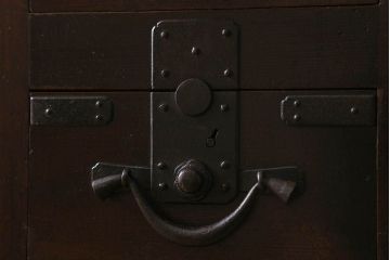 アンティーク家具　明治期!重厚感漂うヒノキ材製の関西帳場箪笥(収納棚・キャビネット)
