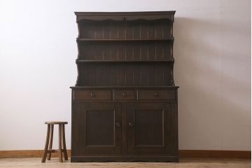 ビンテージ　神戸家具　ナラ材の気品あふれるカップボード(食器棚・収納棚)