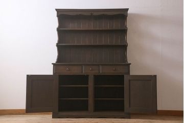 ビンテージ　神戸家具　ナラ材の気品あふれるカップボード(食器棚・収納棚)