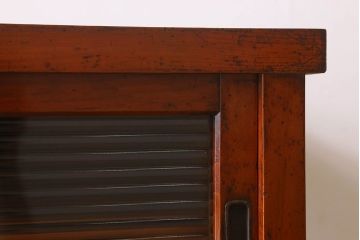 アンティーク家具　大正〜昭和期　ヒノキ材　モールガラス入り　脚付きの食器棚(キャビネット・本箱・ブックケース)