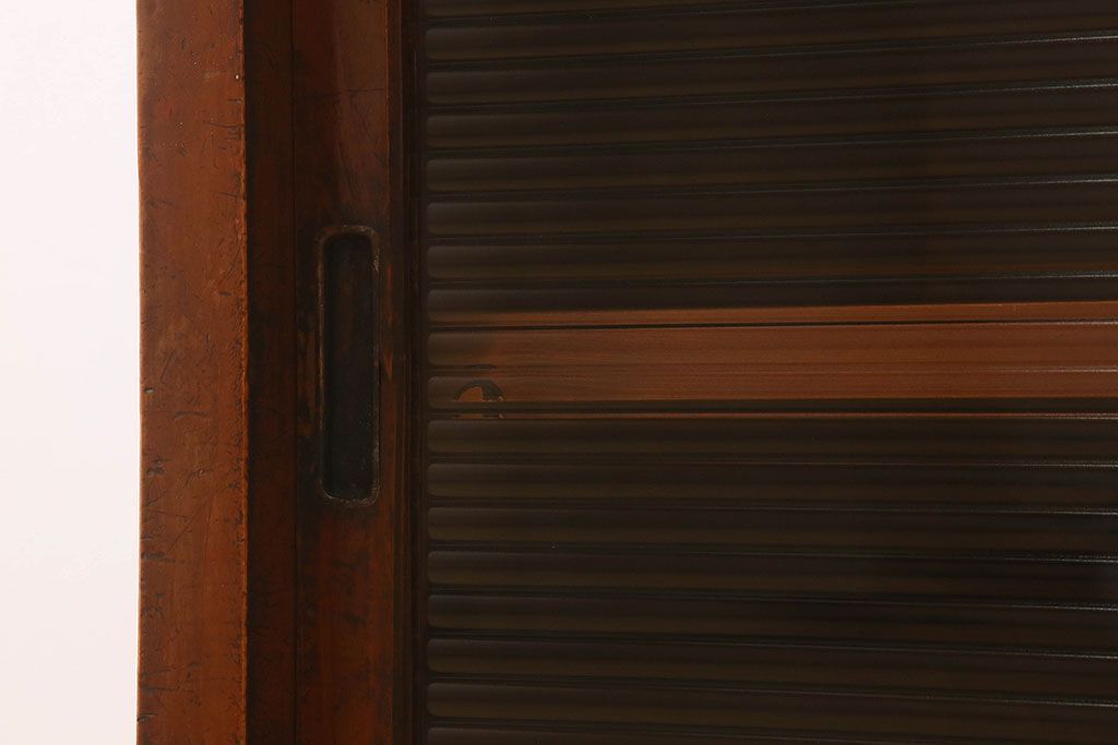 アンティーク家具　大正〜昭和期　ヒノキ材　モールガラス入り　脚付きの食器棚(キャビネット・本箱・ブックケース)