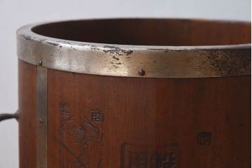 アンティーク雑貨　和モダンな空間に良く合う斗棒付きの一斗枡(一斗マス、鉢カバー)