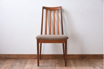 北欧家具　G-PLAN(ジープラン)　チーク材の温もり溢れるビンテージダイニングチェア(椅子)