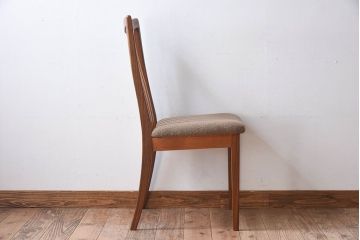 北欧家具　G-PLAN(ジープラン)　チーク材の温もり溢れるビンテージダイニングチェア(椅子)
