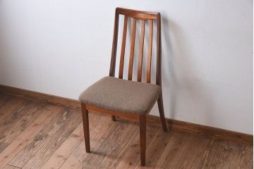 北欧家具　G-PLAN(ジープラン)　チーク材の温もり溢れるビンテージダイニングチェア(椅子)