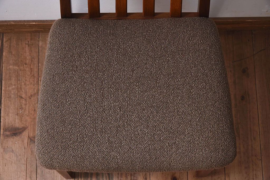 北欧家具　G-PLAN(ジープラン)　チーク材の温もり溢れるビンテージダイニングチェア(椅子)