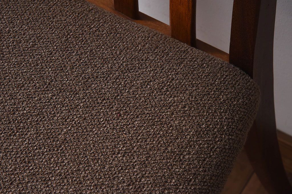 北欧家具　G-PLAN(ジープラン)　チーク材の温もり溢れるビンテージダイニングチェア(椅子)