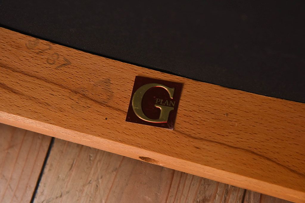 北欧家具　G-PLAN(ジープラン)　チーク材の温もり溢れるビンテージダイニングチェア(椅子)