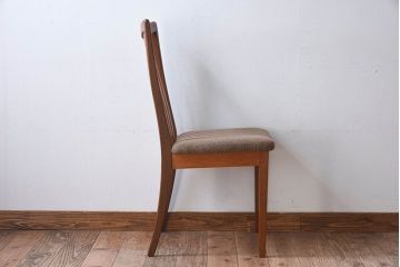 北欧家具　G-PLAN(ジープラン)　チーク材の温もり溢れるビンテージダイニングチェア(椅子)(1)