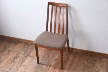 北欧家具　G-PLAN(ジープラン)　チーク材の温もり溢れるビンテージダイニングチェア(椅子)(1)