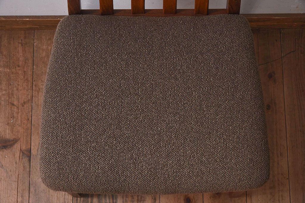 北欧家具　G-PLAN(ジープラン)　チーク材の温もり溢れるビンテージダイニングチェア(椅子)(1)