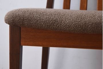 北欧家具　G-PLAN(ジープラン)　チーク材の温もり溢れるビンテージダイニングチェア(椅子)(1)