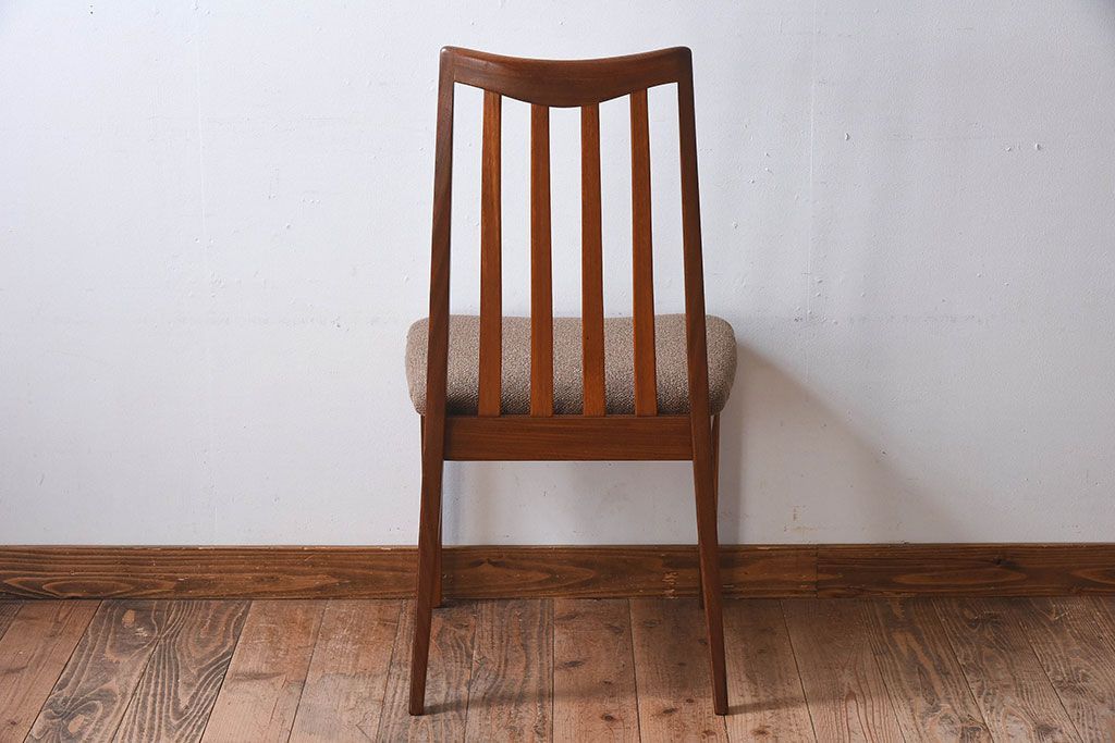 北欧家具　G-PLAN(ジープラン)　チーク材の温もり溢れるビンテージダイニングチェア(椅子)(1)