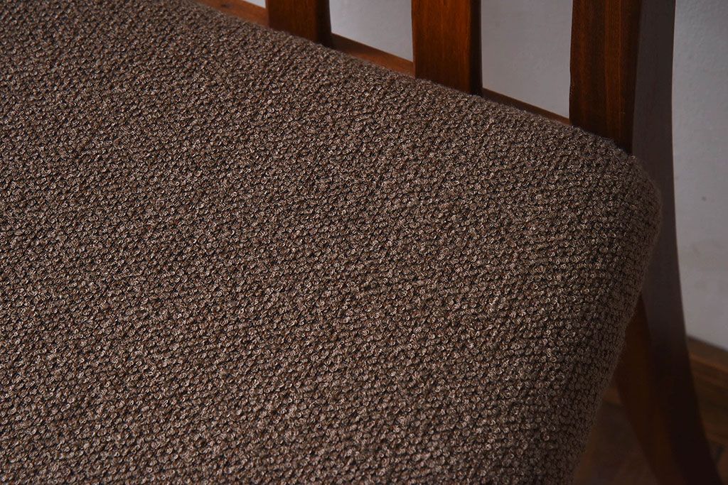 北欧家具　G-PLAN(ジープラン)　チーク材の温もり溢れるビンテージダイニングチェア(椅子)(2)