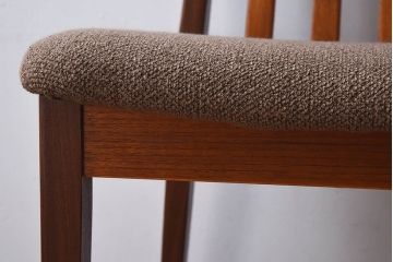 北欧家具　G-PLAN(ジープラン)　チーク材の温もり溢れるビンテージダイニングチェア(椅子)(2)