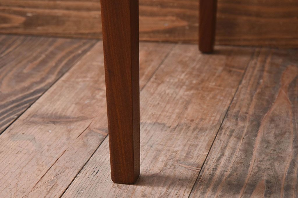 北欧家具　G-PLAN(ジープラン)　チーク材の温もり溢れるビンテージダイニングチェア(椅子)(2)
