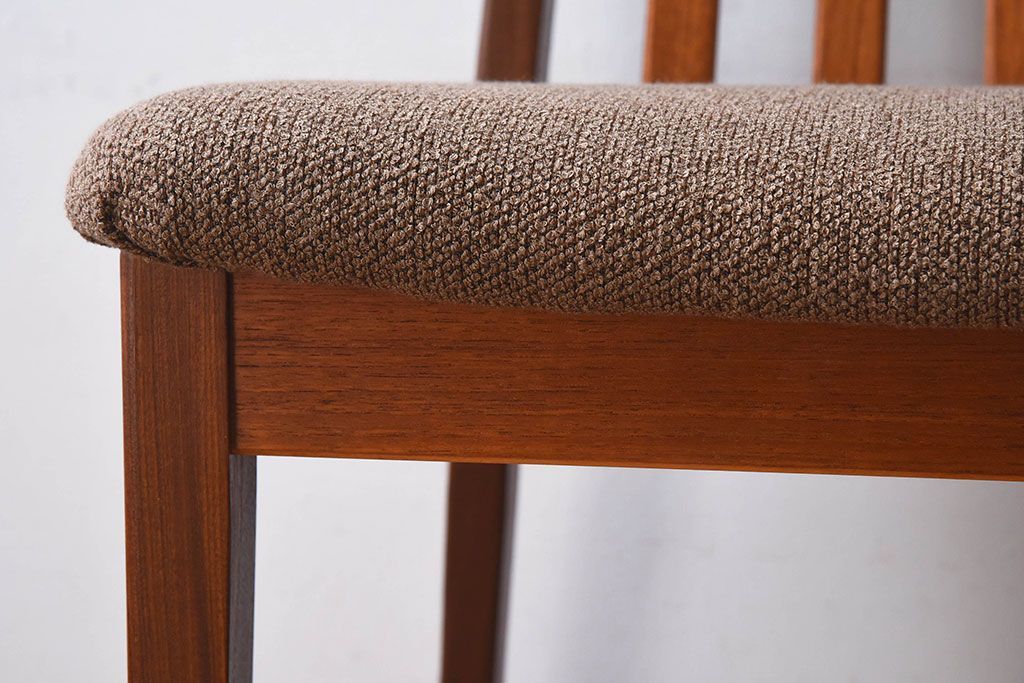 北欧家具　G-PLAN(ジープラン)　チーク材の温もり溢れるビンテージダイニングチェア(椅子)(3)