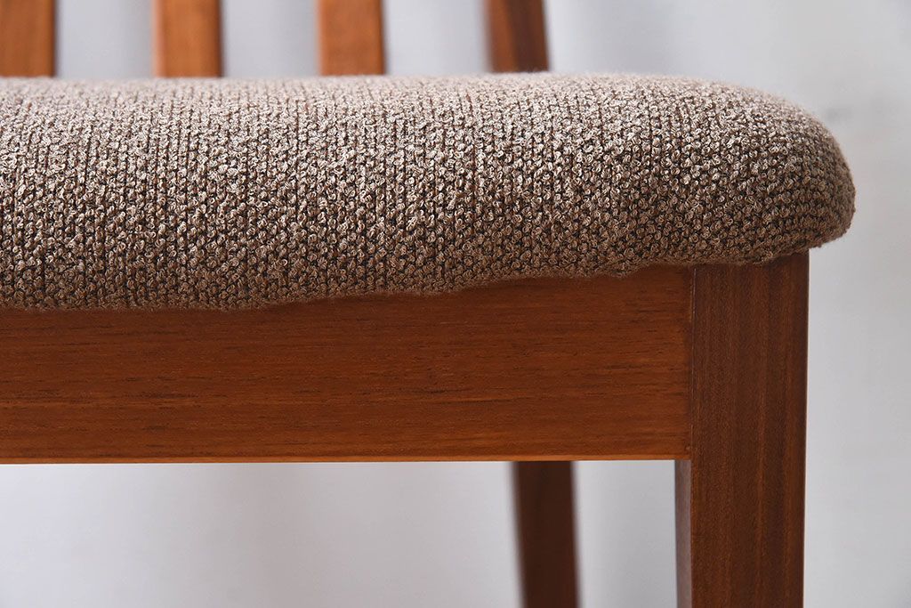 北欧家具　G-PLAN(ジープラン)　チーク材の温もり溢れるビンテージダイニングチェア(椅子)(3)