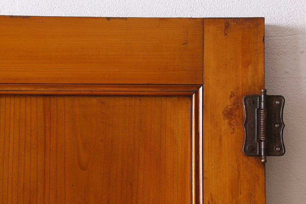 大正〜昭和期　柾目が魅力的　温かみのあるドア(扉)