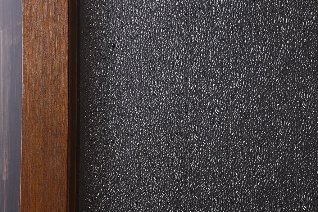 昭和レトロ　ダイヤガラス入り　上品な面持ちの背の高いドア(扉)