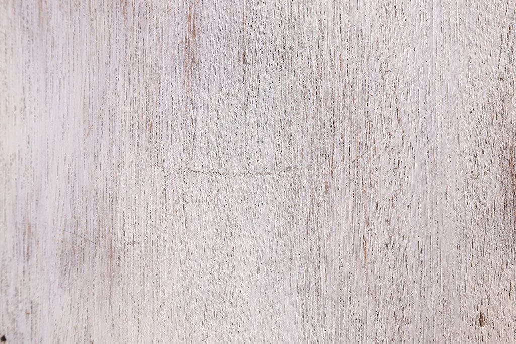 レトロ　丸いミラーがかわいらしい　シャビーな雰囲気漂うペイントドア(扉)