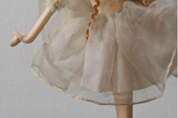 アンティーク雑貨　昭和レトロ　台座付き!ポーズ人形(文化人形、フランス人形)