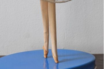 アンティーク雑貨　昭和レトロ　台座付き!ポーズ人形(文化人形、フランス人形)