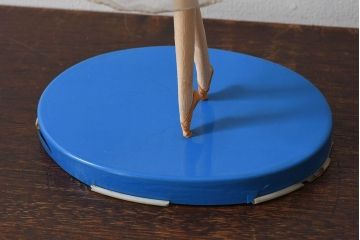 アンティーク雑貨　昭和レトロ　台座付き!ポーズ人形(文化人形、フランス人形)