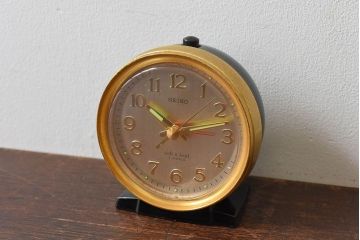 アンティーク雑貨　昭和レトロ　SEIKO soft&loud 2JEWELS　目覚まし時計(置き時計)