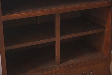 アンティーク家具　和製アンティーク　モールガラス入り!前面欅材使用　鉄脚付きの収納棚(戸棚・本箱・ブックケース)