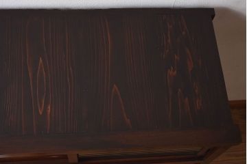 アンティーク家具　和製アンティーク　モールガラス入り!前面欅材使用　鉄脚付きの収納棚(戸棚・本箱・ブックケース)