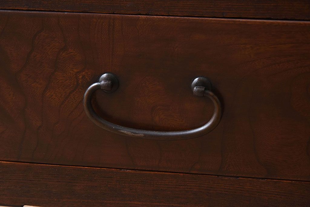 アンティーク家具　和製アンティーク　モールガラス入り!前面欅材使用　鉄脚付きの収納棚(戸棚・本箱・ブックケース)