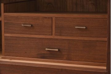 レトロ家具　総桐材　葉ガラス入り　脚付き　昭和レトロのローボード(収納棚・本箱・ブックケース)