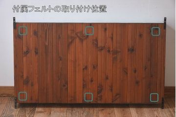 ペイント家具　クリアガラスのパタパタ扉付き!ウォールラック(壁掛け飾り棚、収納棚、戸棚、食器棚)