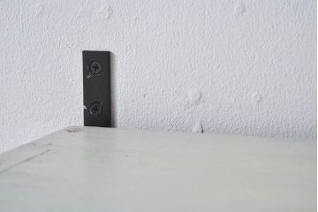 ペイント家具　ダイヤガラスのパタパタ扉付き!ウォールラック(壁掛け飾り棚、収納棚、戸棚、食器棚)