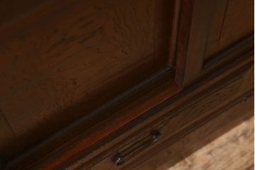 アンティーク家具　和製アンティーク　三方欅材　上質なキャビネット(茶箪笥・収納棚)